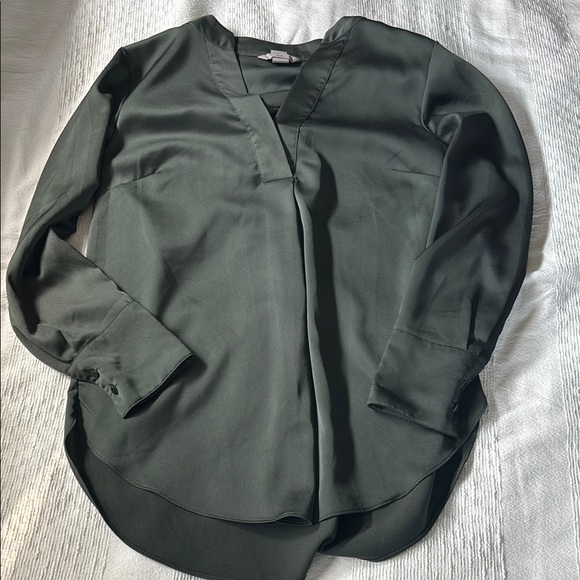 H&M Tops - 💥 H&M Blouse